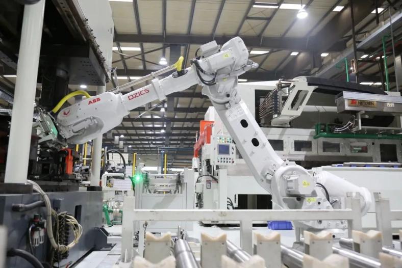 陽和工業新區 智能產線投產，機器人助力產業升級